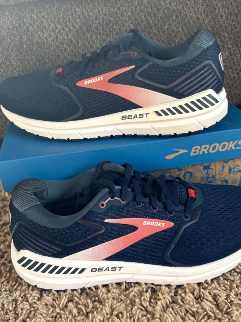 Brooks Beast ‘20 Men's Running Sneakers “Peacoat Midnight Red” Size 9.5 Wide